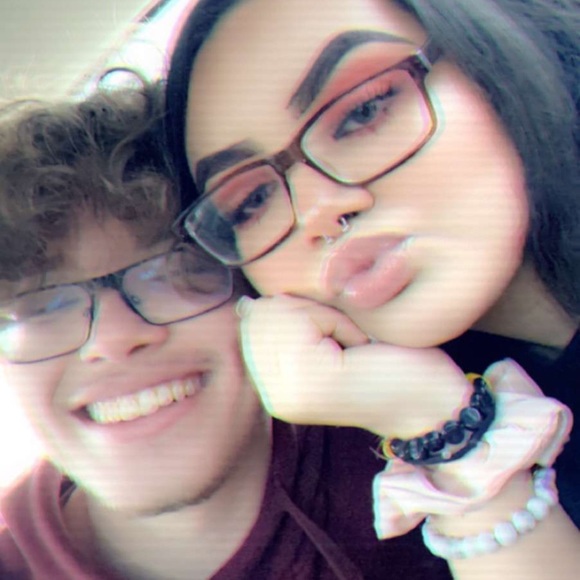 Meet your Posher, Brianna - Picture 1 of 1